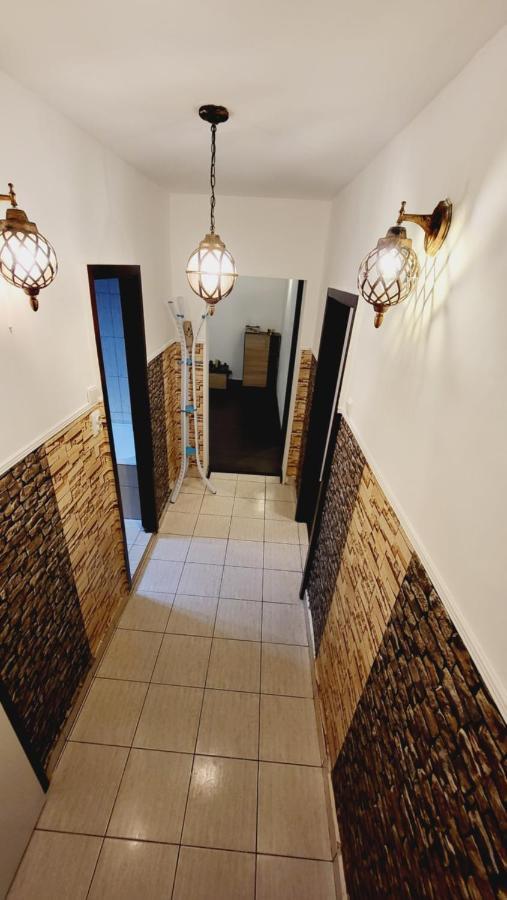 Two Bedroom Aparthotel With Garden View Bucarest Esterno foto
