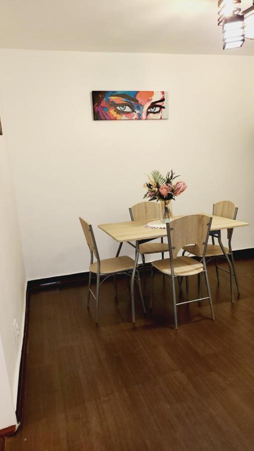 Two Bedroom Aparthotel With Garden View Bucarest Esterno foto